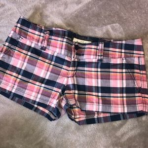 Super cute pink/navy plaid short shorts (A&F)